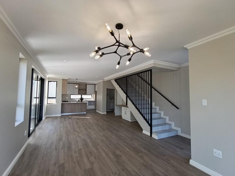 3 Bedroom Property for Sale in Kraaibosch Park Western Cape